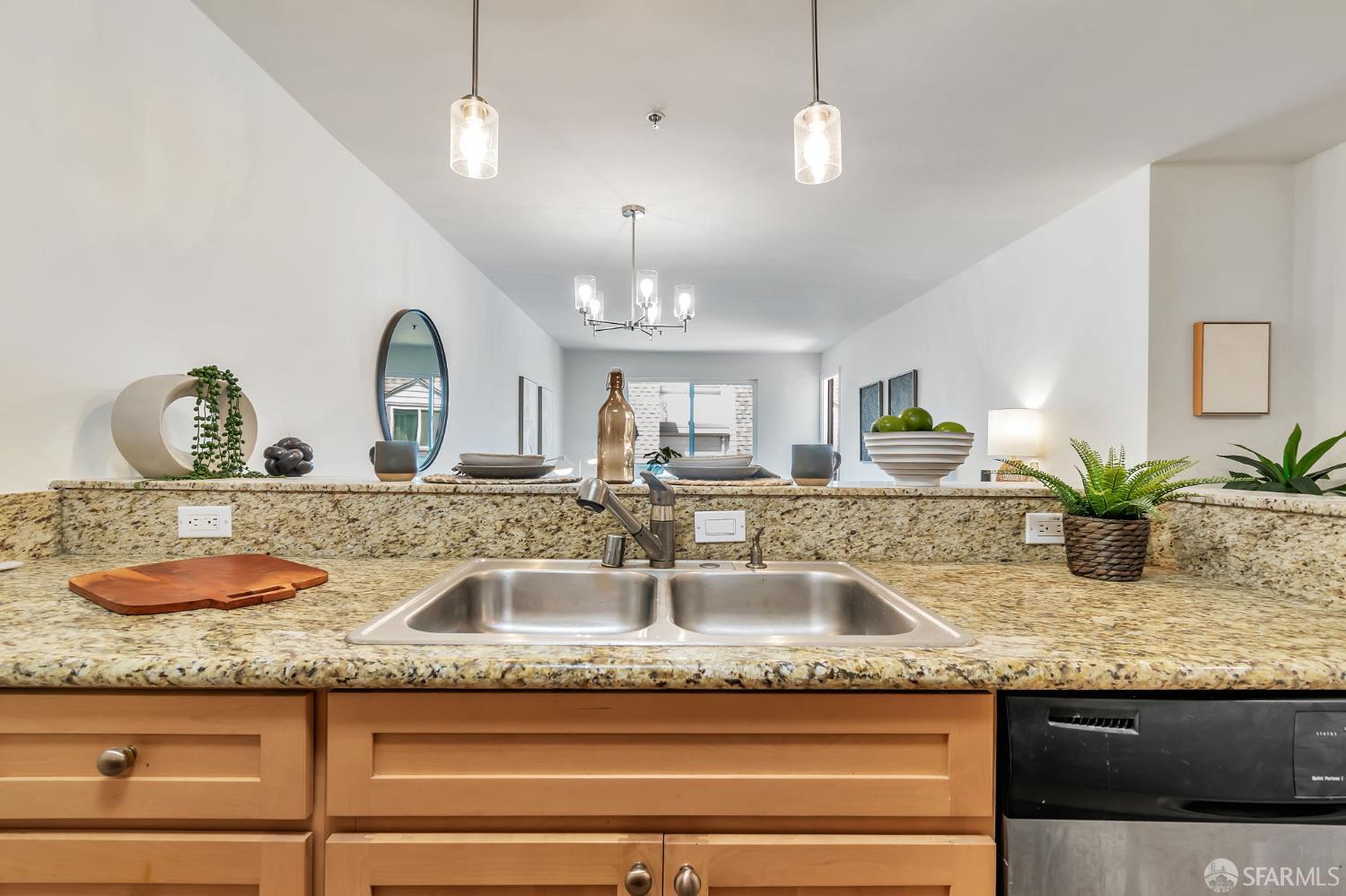 Detail Gallery Image 6 of 37 For 6400 Christie Ave #4415,  Emeryville,  CA 94608 - 1 Beds | 1 Baths