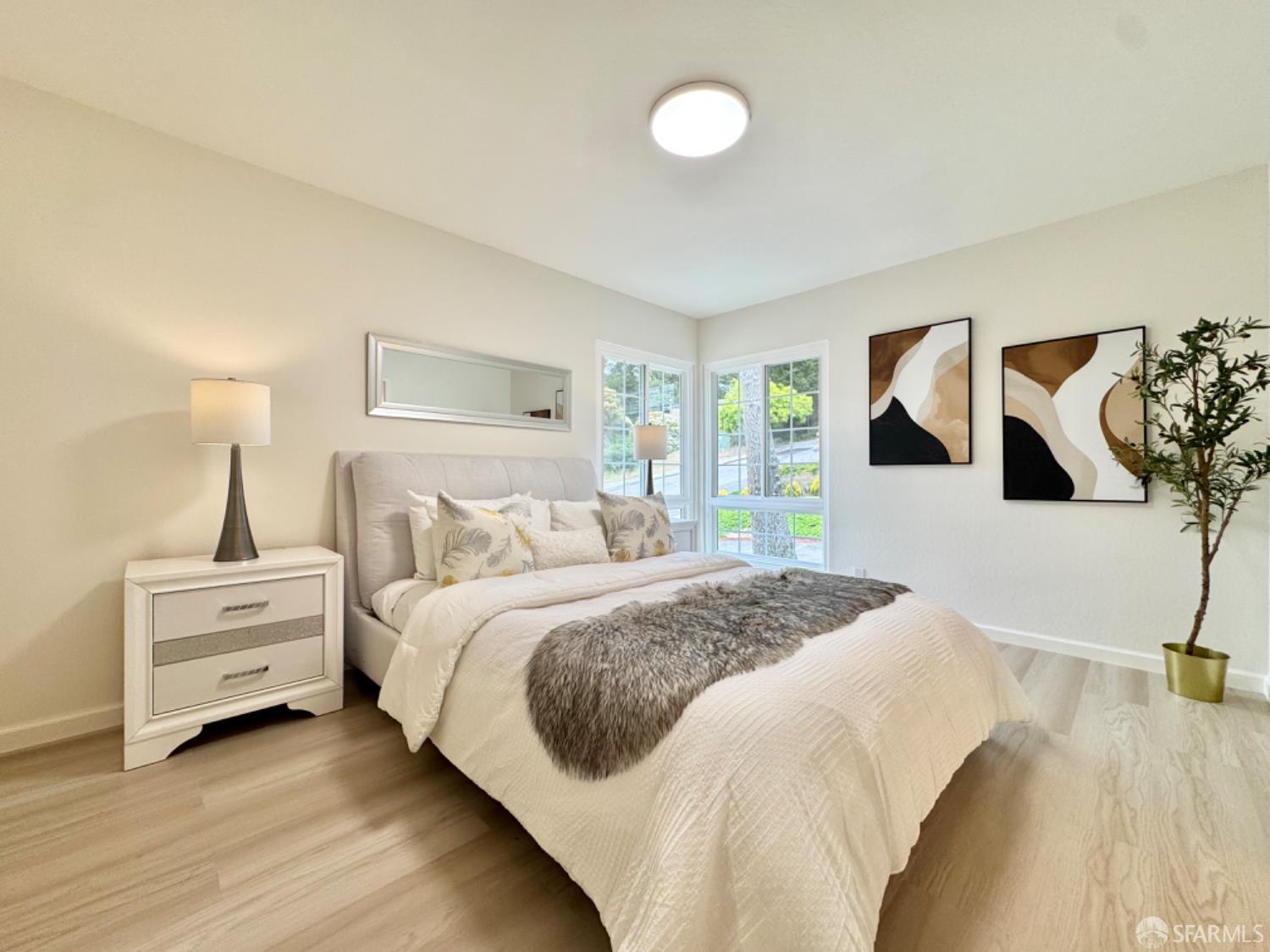 Detail Gallery Image 23 of 53 For 949 Yosemite Dr, Pacifica,  CA 94044 - 3 Beds | 2 Baths