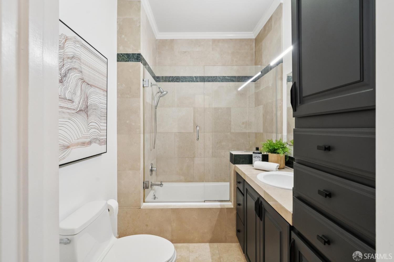 Detail Gallery Image 69 of 94 For 729 Douglass St, San Francisco,  CA 94114 - – Beds | – Baths