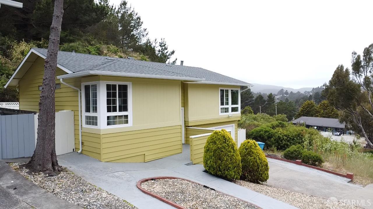 Detail Gallery Image 48 of 53 For 949 Yosemite Dr, Pacifica,  CA 94044 - 3 Beds | 2 Baths