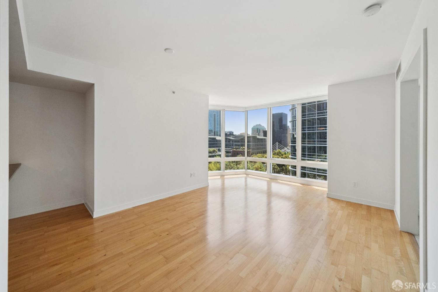 Photo #4: 425051305 Listing 