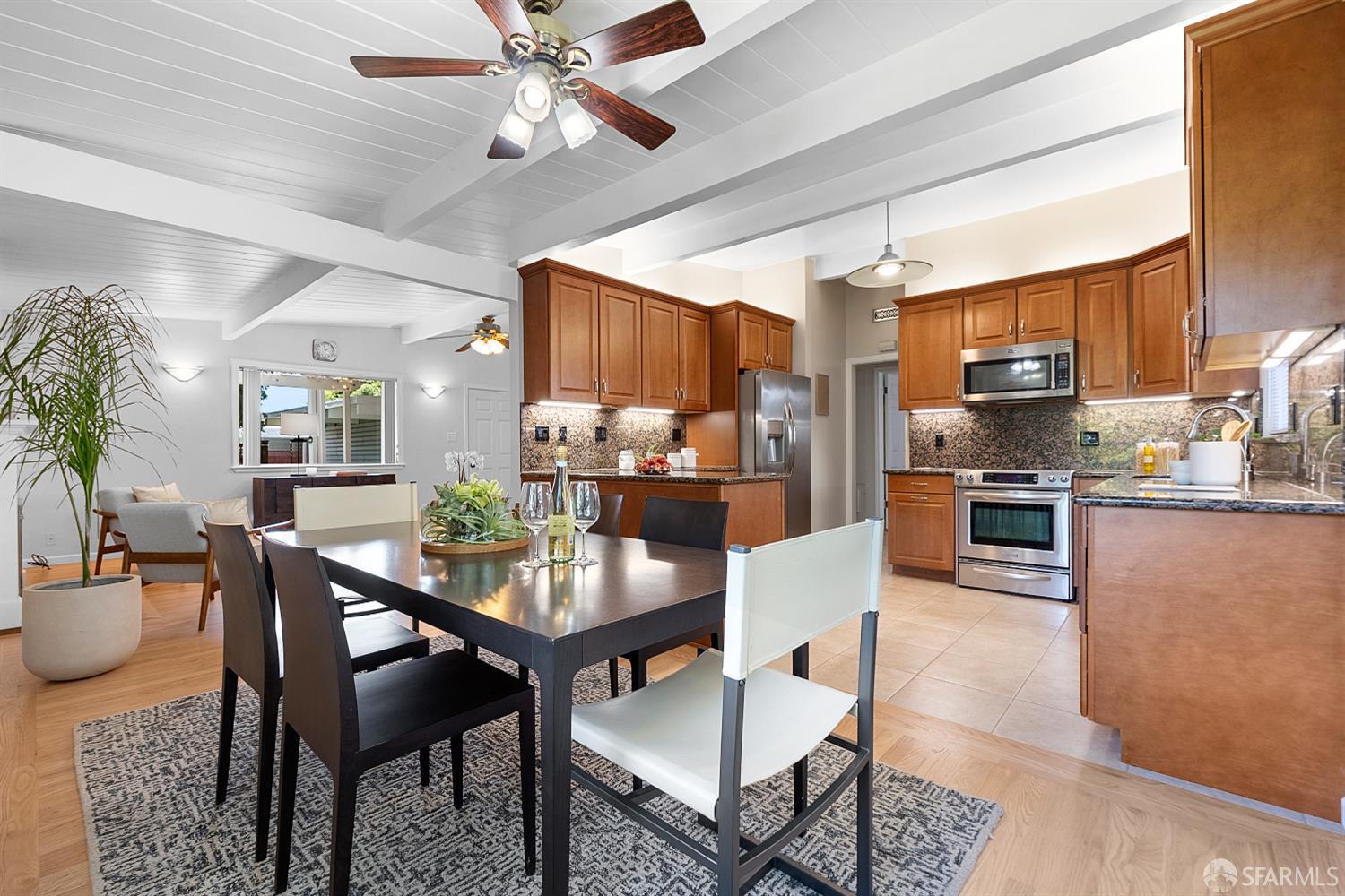 Detail Gallery Image 10 of 38 For 1811 Hamlet St, San Mateo,  CA 94403 - 3 Beds | 2 Baths