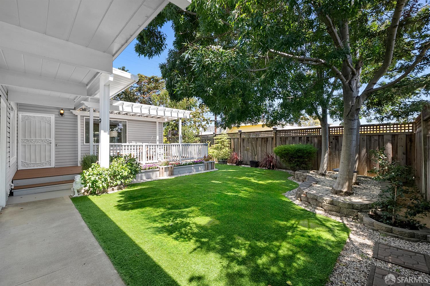 Detail Gallery Image 31 of 38 For 1811 Hamlet St, San Mateo,  CA 94403 - 3 Beds | 2 Baths