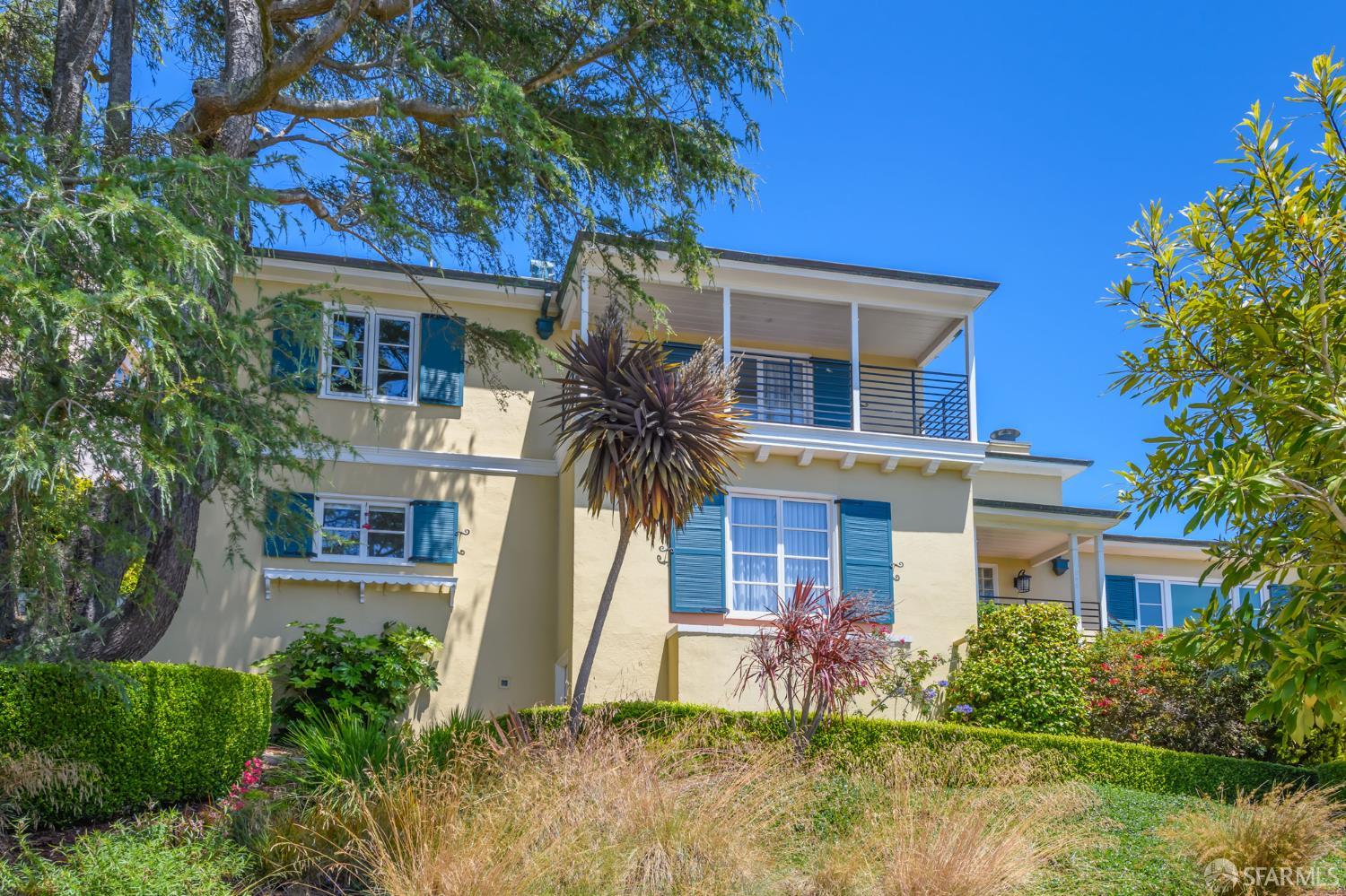 Detail Gallery Image 3 of 16 For 895 Darien Way, San Francisco,  CA 94127 - 4 Beds | 3/1 Baths