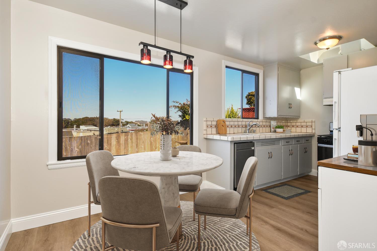 Detail Gallery Image 13 of 32 For 17 Lapham Way, San Francisco,  CA 94112 - 2 Beds | 1 Baths