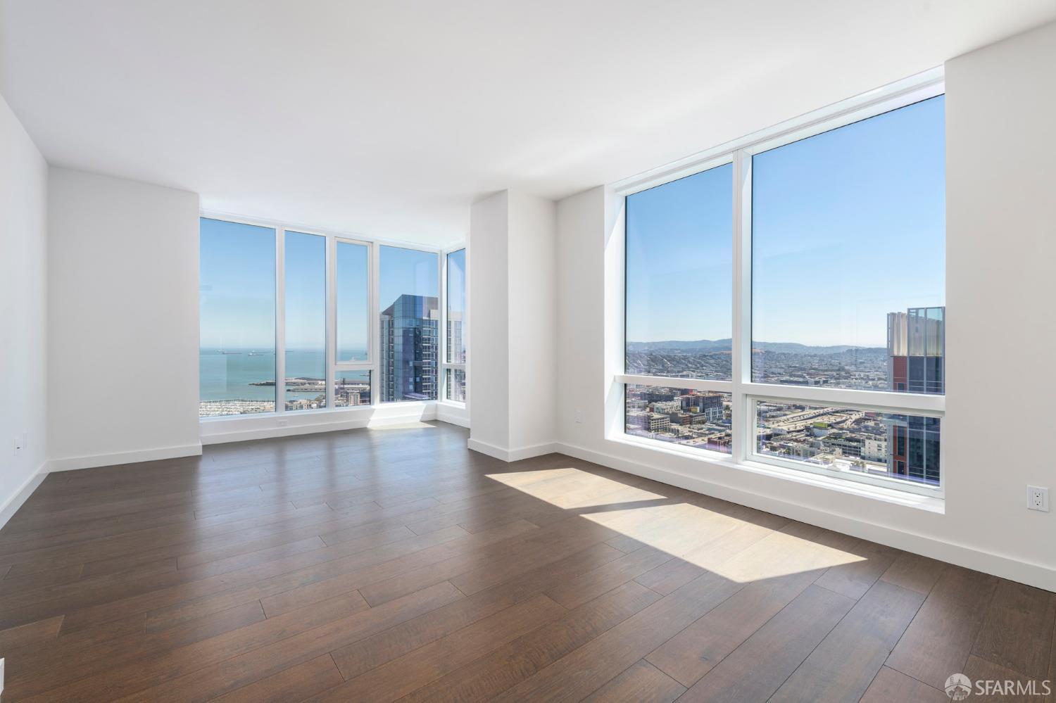 Detail Gallery Image 2 of 45 For 488 Folsom St #4305,  San Francisco,  CA 94105 - 2 Beds | 2/1 Baths