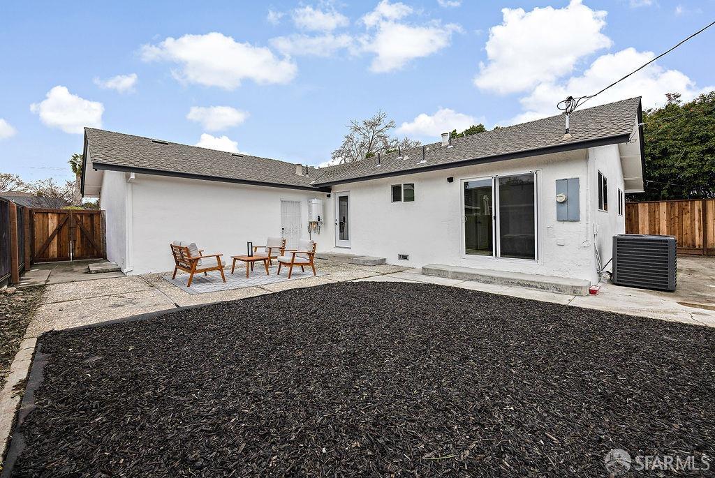 Detail Gallery Image 25 of 26 For 1395 Boysea Dr, San Jose,  CA 95118 - 3 Beds | 2 Baths