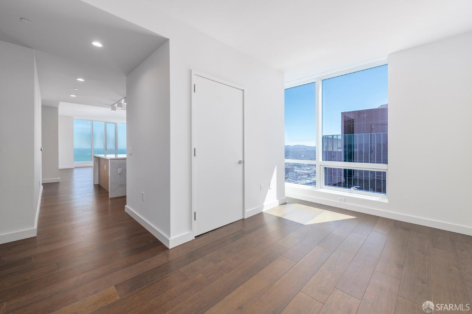 Detail Gallery Image 9 of 45 For 488 Folsom St #4305,  San Francisco,  CA 94105 - 2 Beds | 2/1 Baths