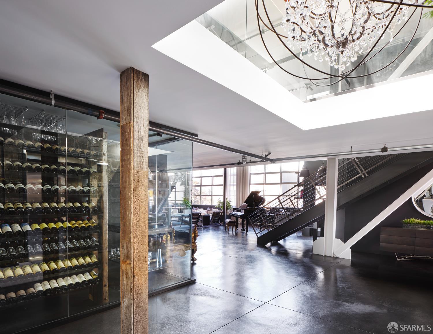 Detail Gallery Image 5 of 9 For 9 Bernice St, San Francisco,  CA 94103 - 3 Beds | 4 Baths