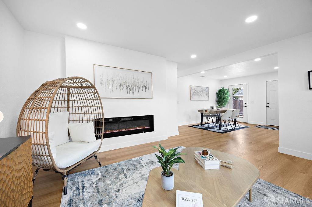 Detail Gallery Image 6 of 26 For 1395 Boysea Dr, San Jose,  CA 95118 - 3 Beds | 2 Baths