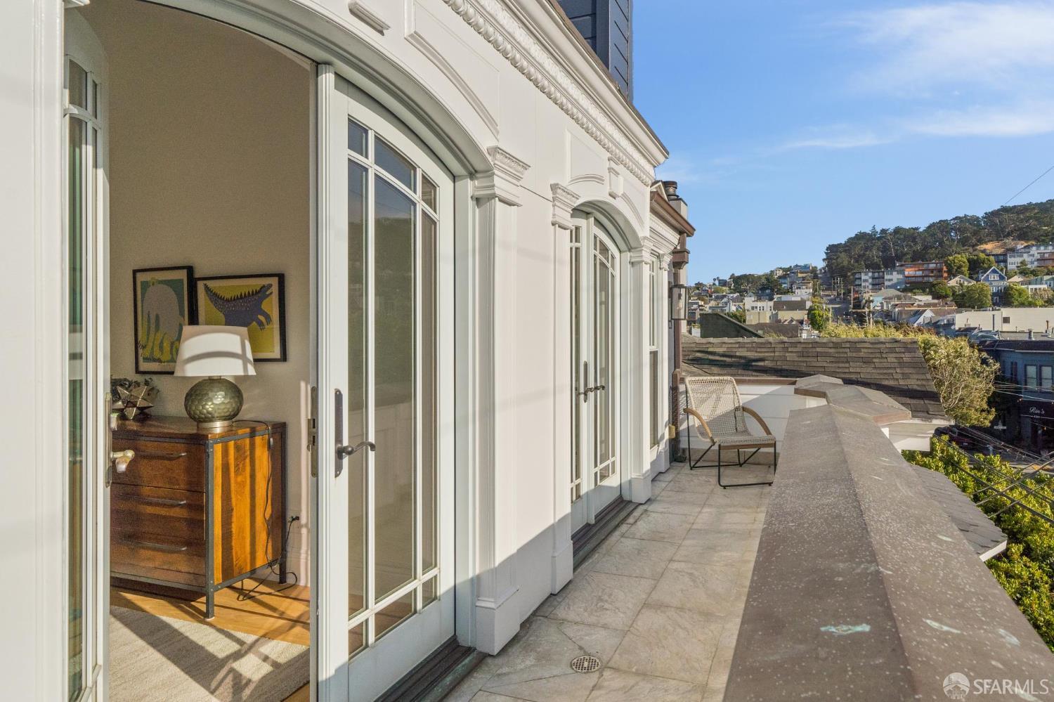 Detail Gallery Image 43 of 94 For 729 Douglass St, San Francisco,  CA 94114 - – Beds | – Baths