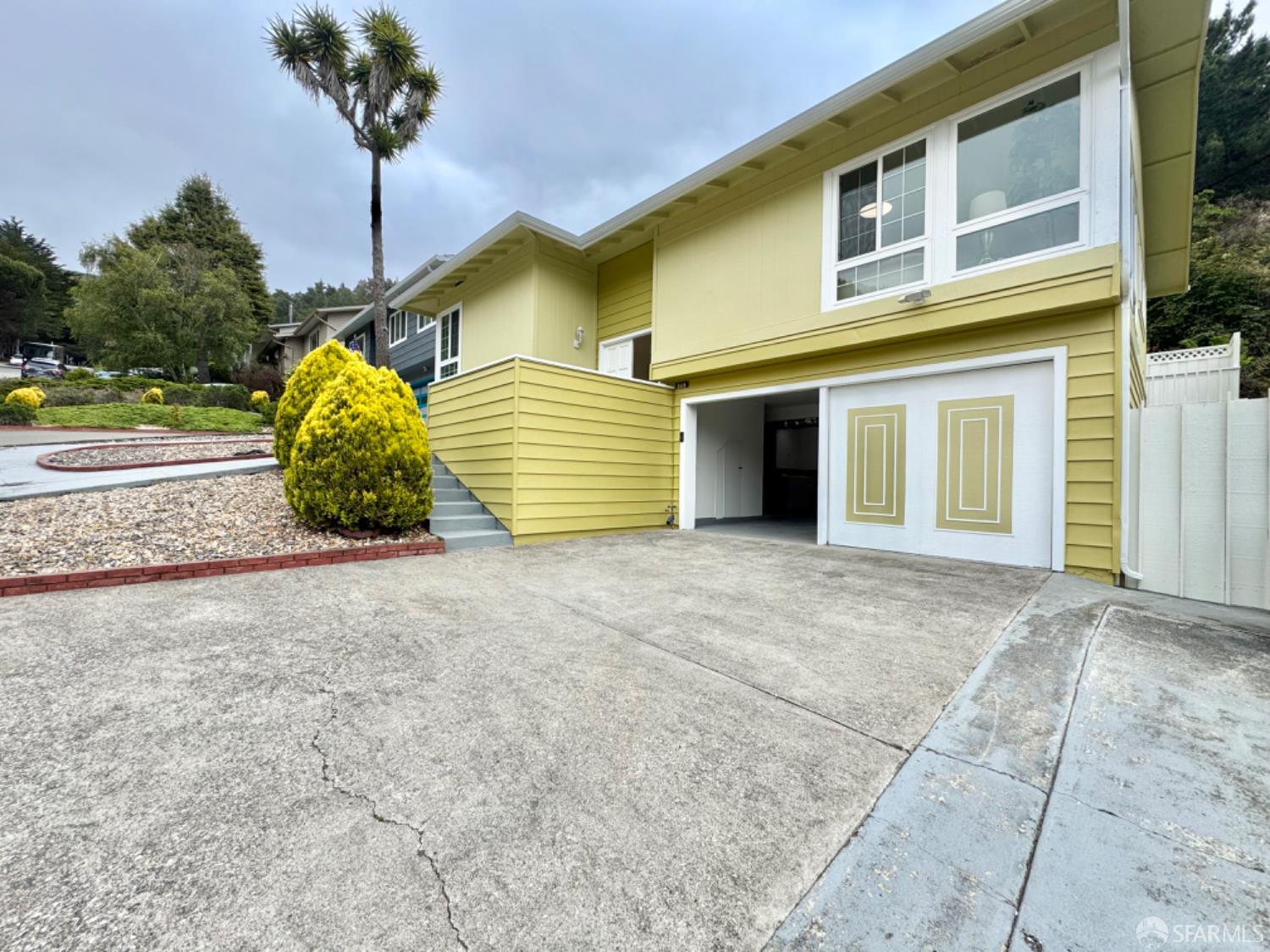 Detail Gallery Image 40 of 53 For 949 Yosemite Dr, Pacifica,  CA 94044 - 3 Beds | 2 Baths