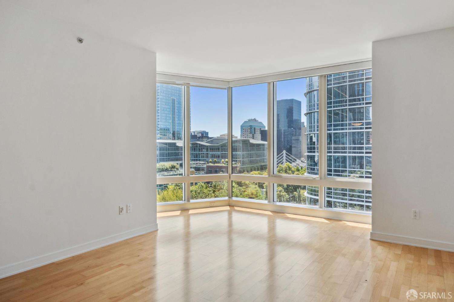 Photo #5: 425051305 Listing 