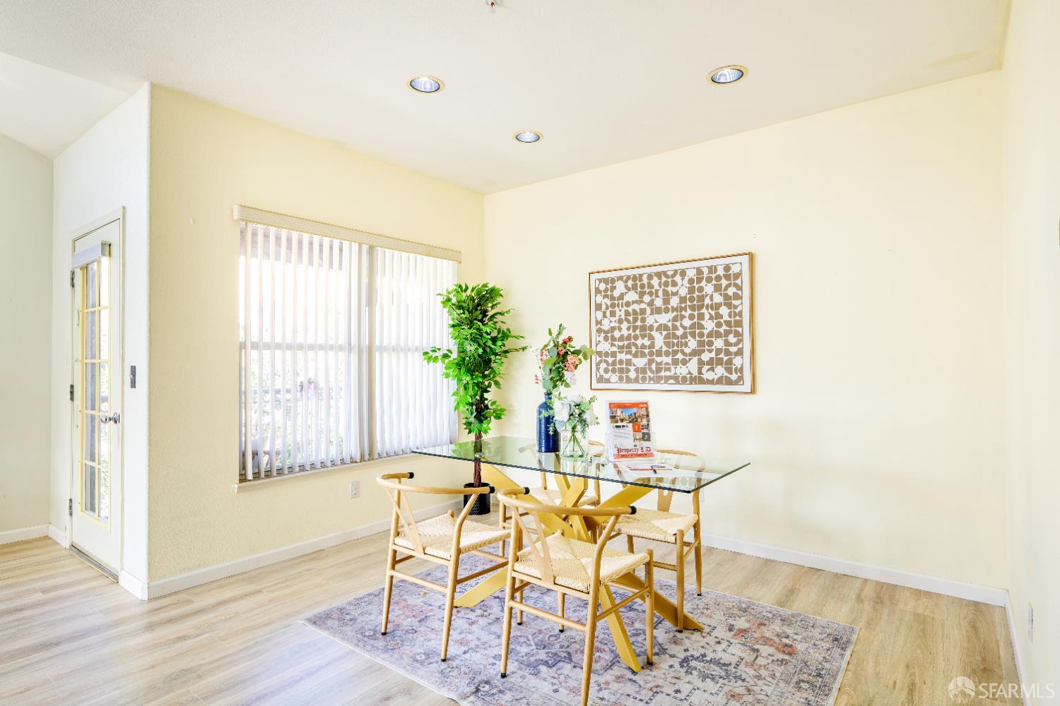 Detail Gallery Image 19 of 76 For 103 Stoneridge Ln #2210,  San Francisco,  CA 94134 - 3 Beds | 2 Baths