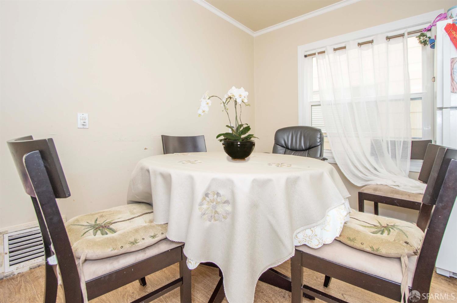 Detail Gallery Image 7 of 25 For 2383 26th Ave, San Francisco,  CA 94116 - – Beds | – Baths