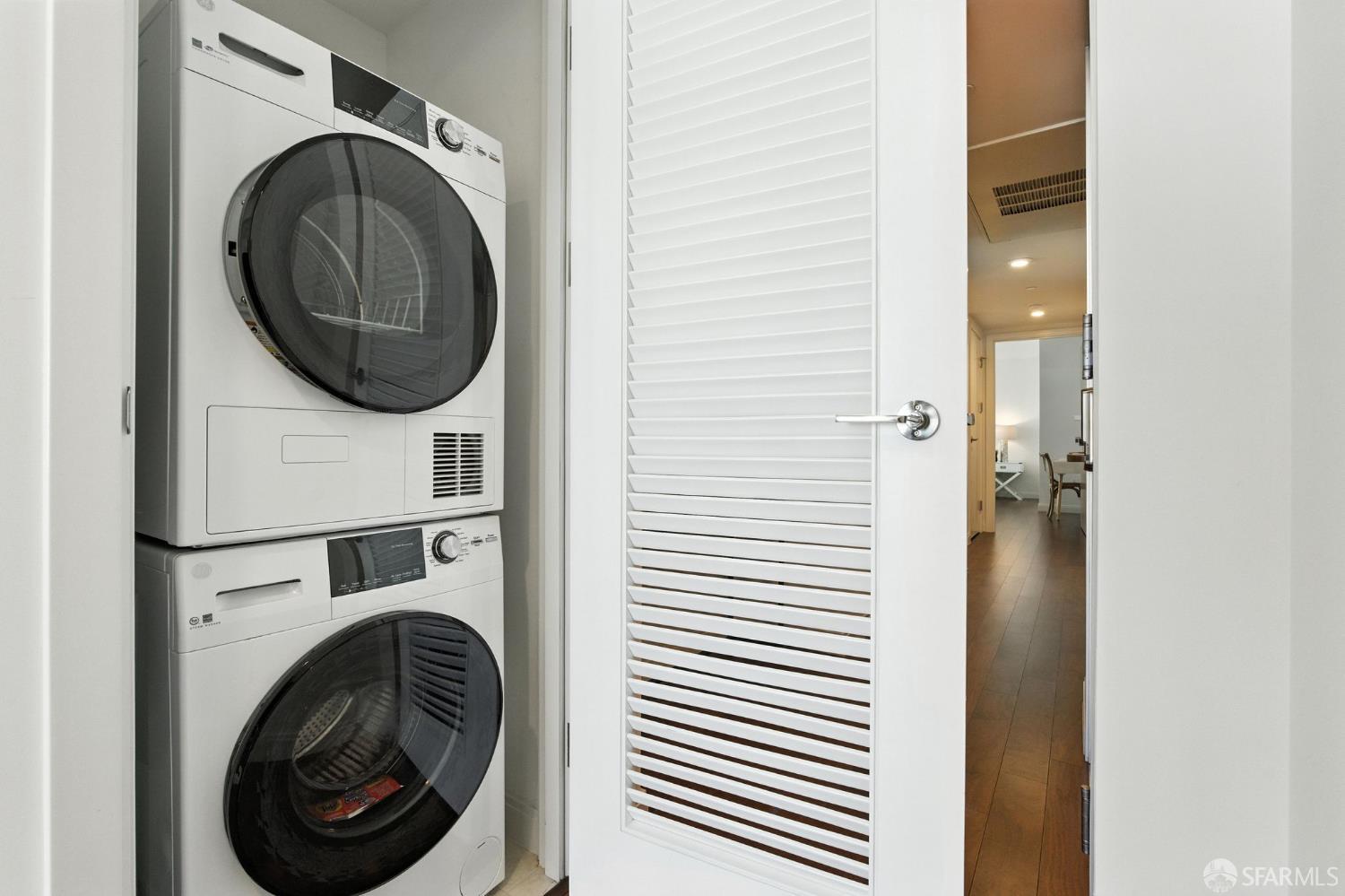 Photo #8: 425051177 Listing: Photo #8