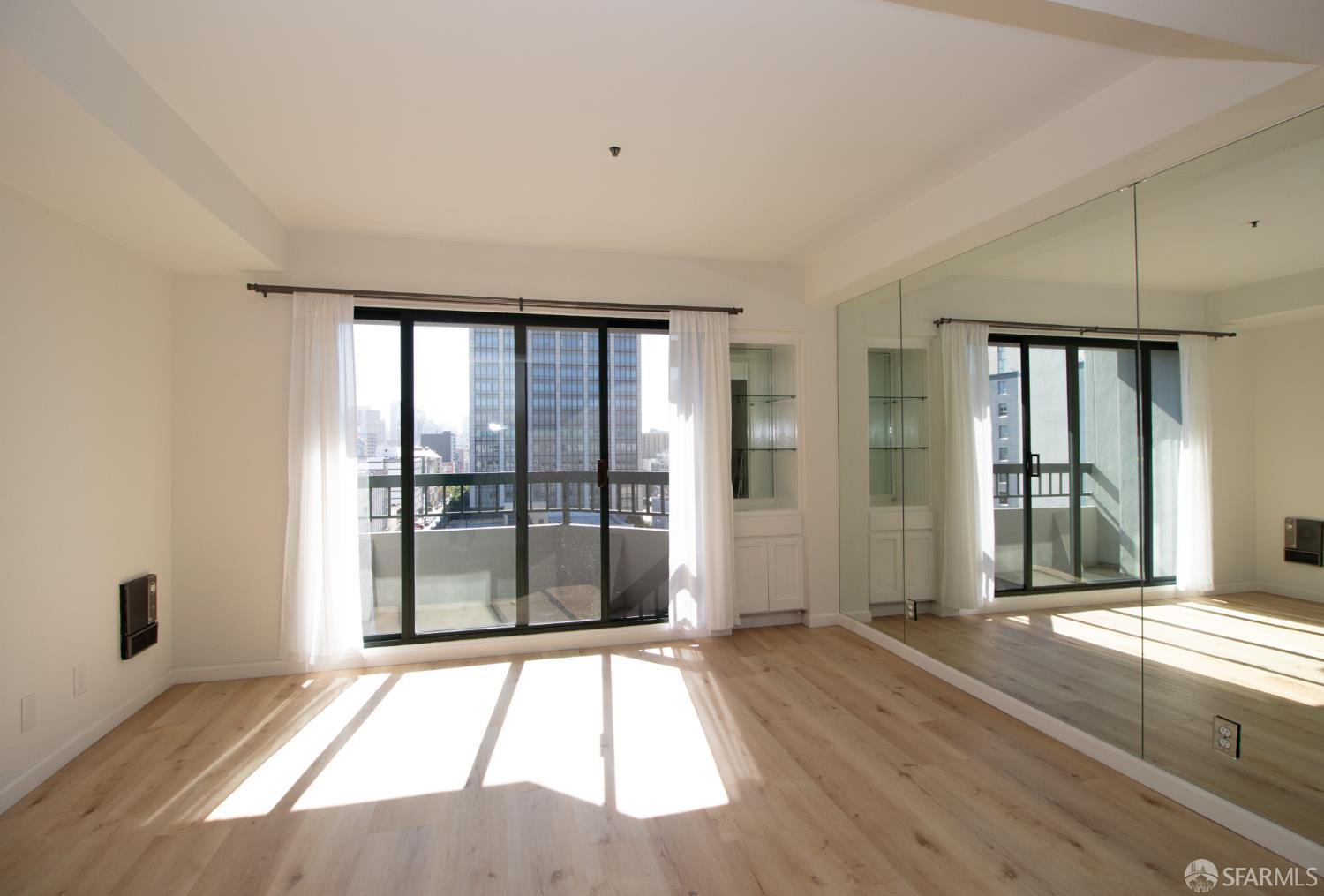Photo #15: 425051696 Listing: Photo #15