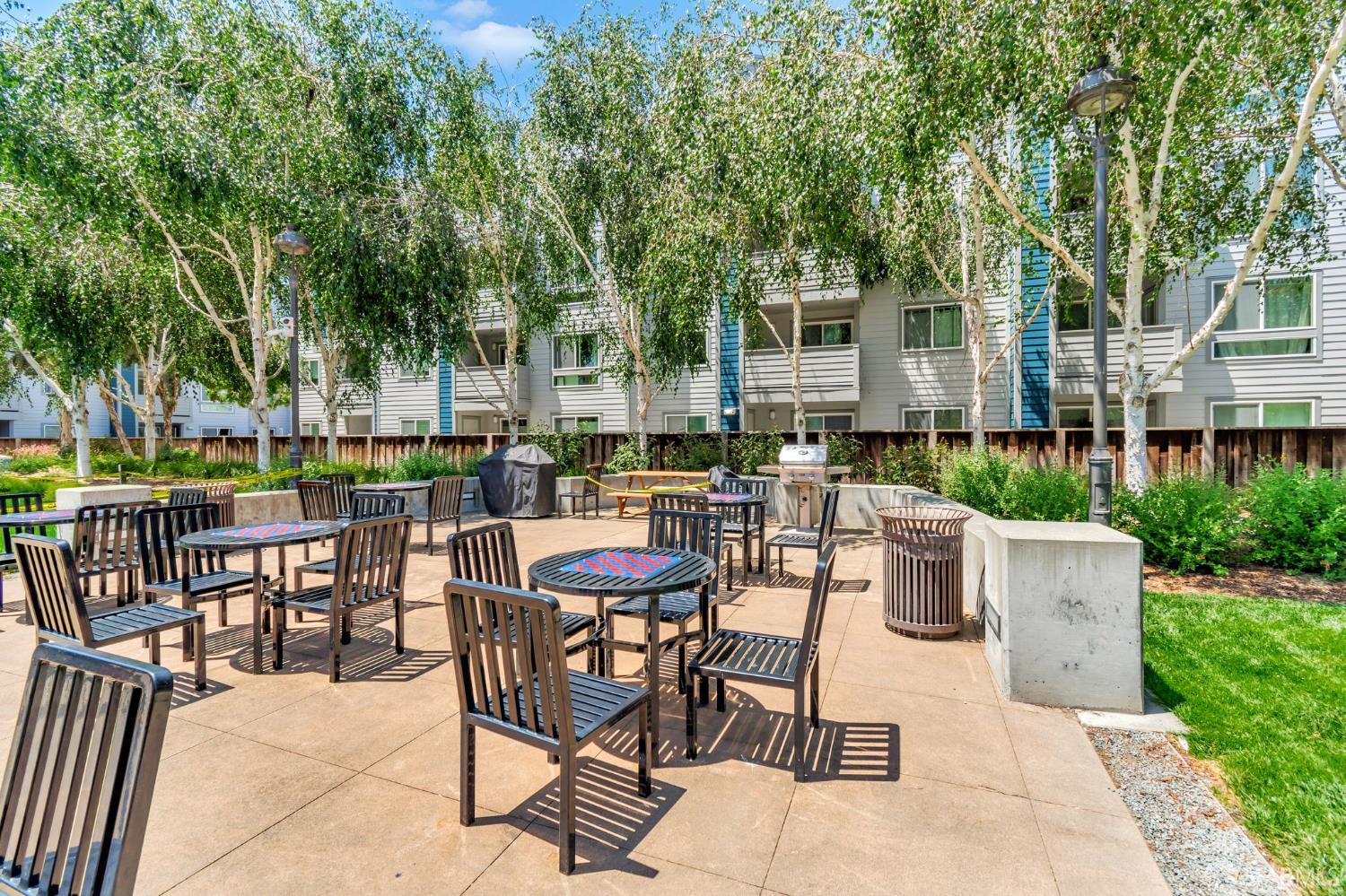 Detail Gallery Image 26 of 37 For 6400 Christie Ave #4415,  Emeryville,  CA 94608 - 1 Beds | 1 Baths