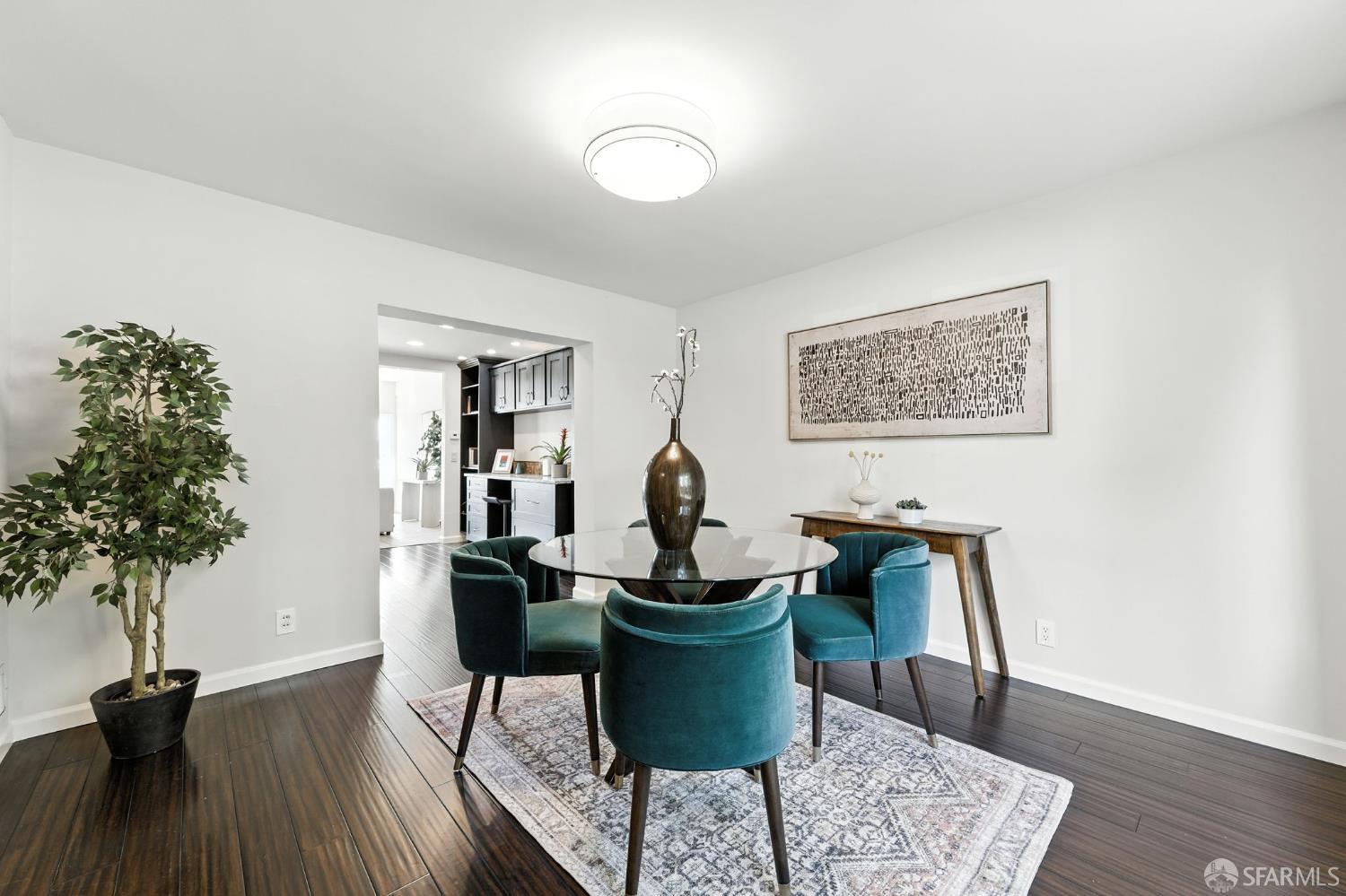 Detail Gallery Image 5 of 58 For 69 Bemis St, San Francisco,  CA 94131 - 3 Beds | 2/1 Baths