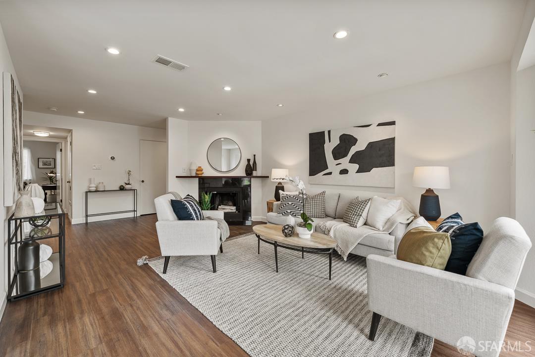 Detail Gallery Image 12 of 22 For 955 Ridgeview Ct #C,  South San Francisco,  CA 94080 - 2 Beds | 1 Baths