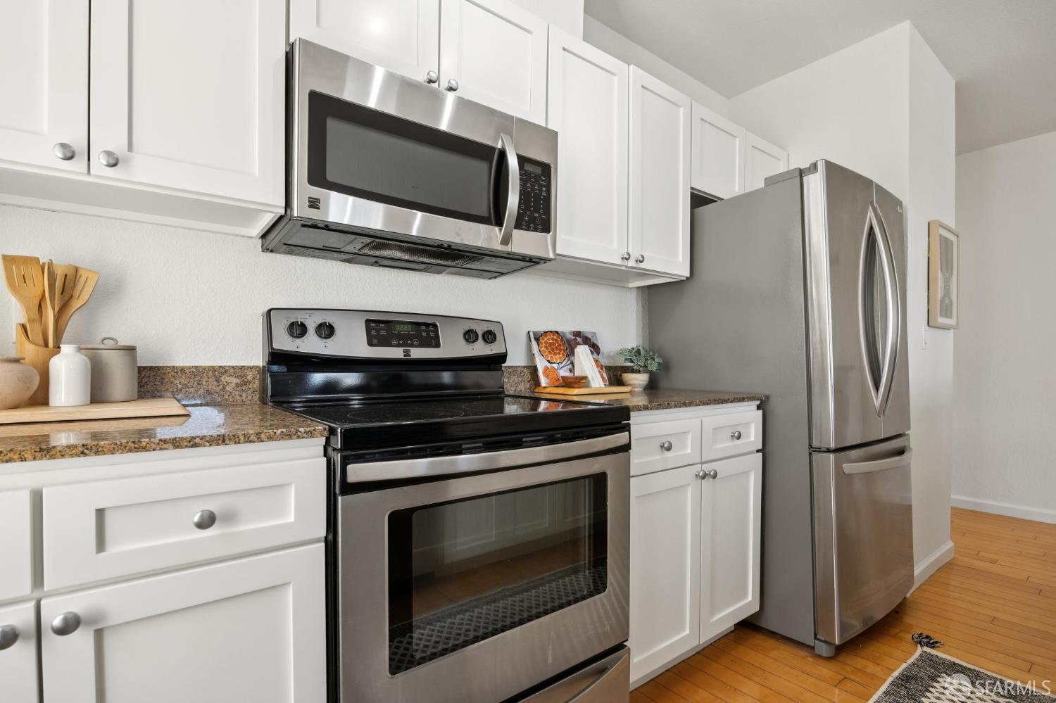 Photo #11: 425046058 Listing: Photo #11