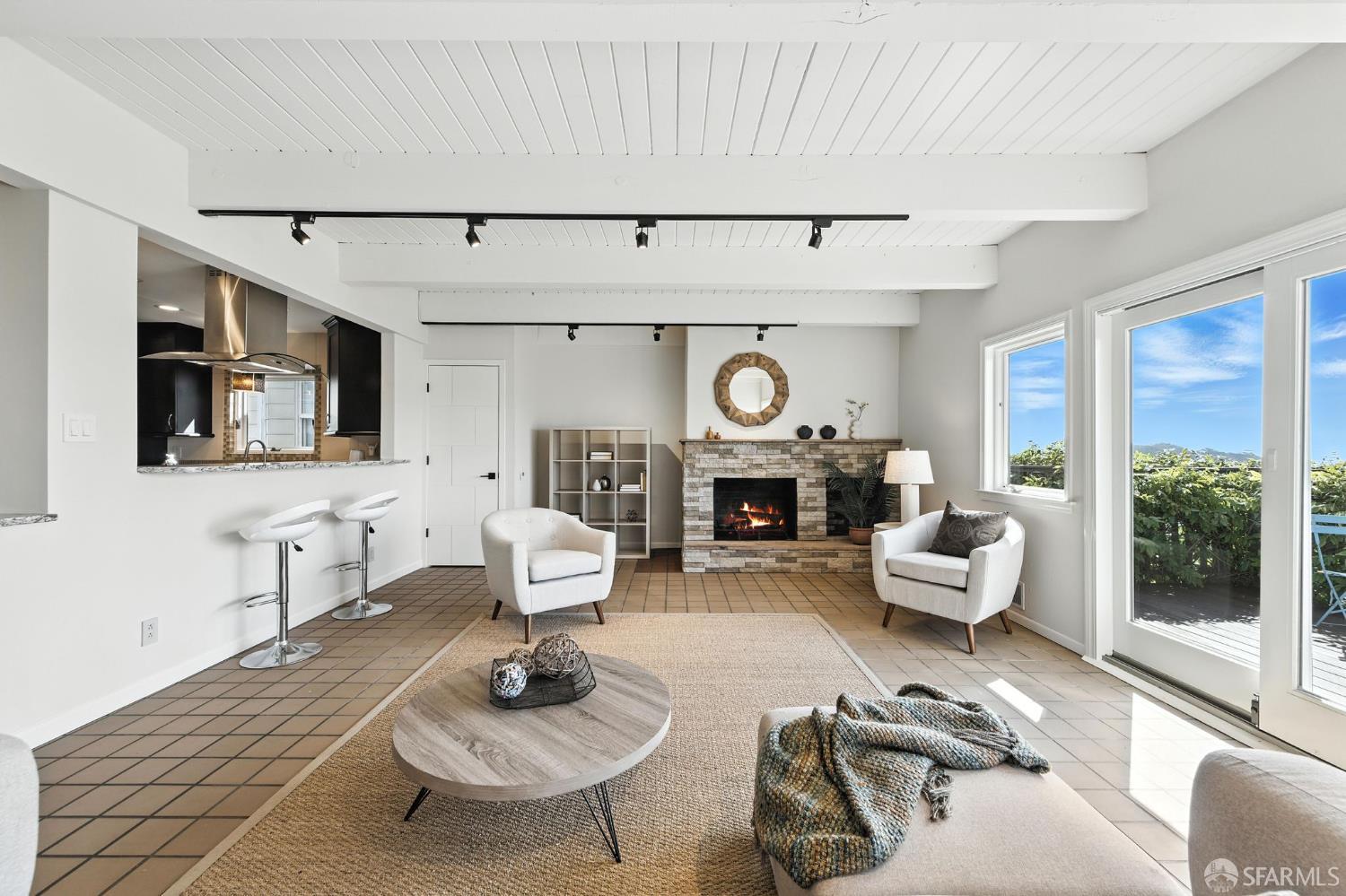 Detail Gallery Image 15 of 58 For 69 Bemis St, San Francisco,  CA 94131 - 3 Beds | 2/1 Baths