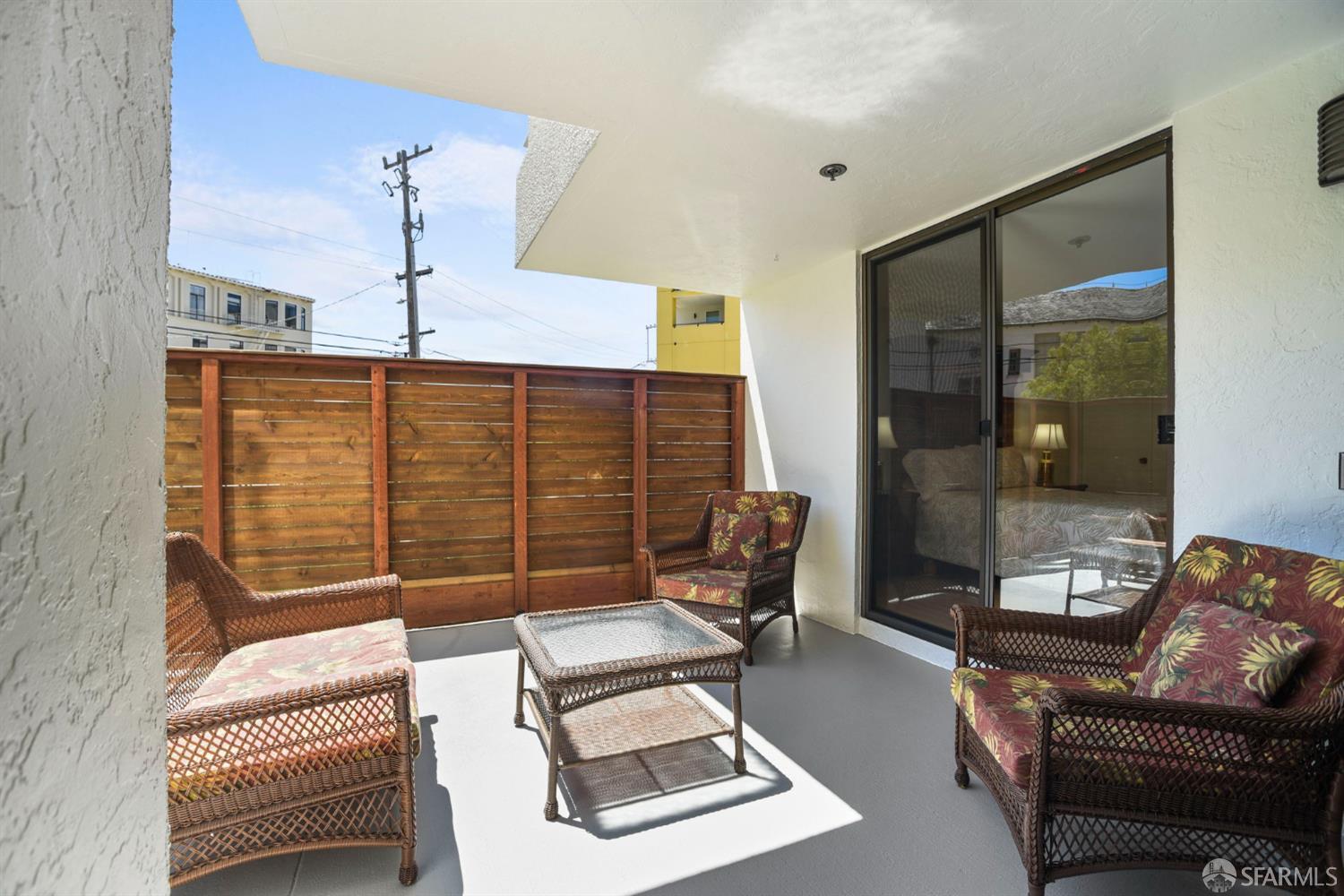 Detail Gallery Image 13 of 54 For 110 Park Rd #101,  Burlingame,  CA 94010 - 2 Beds | 2 Baths