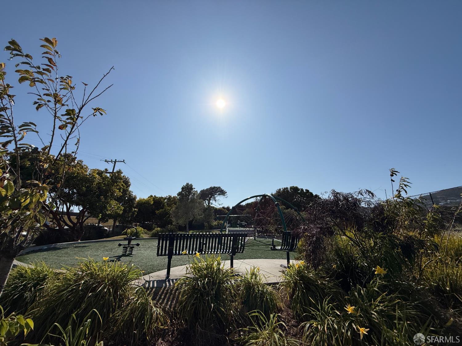 Detail Gallery Image 32 of 45 For 42 Colonial Way, San Francisco,  CA 94112 - 5 Beds | 3 Baths