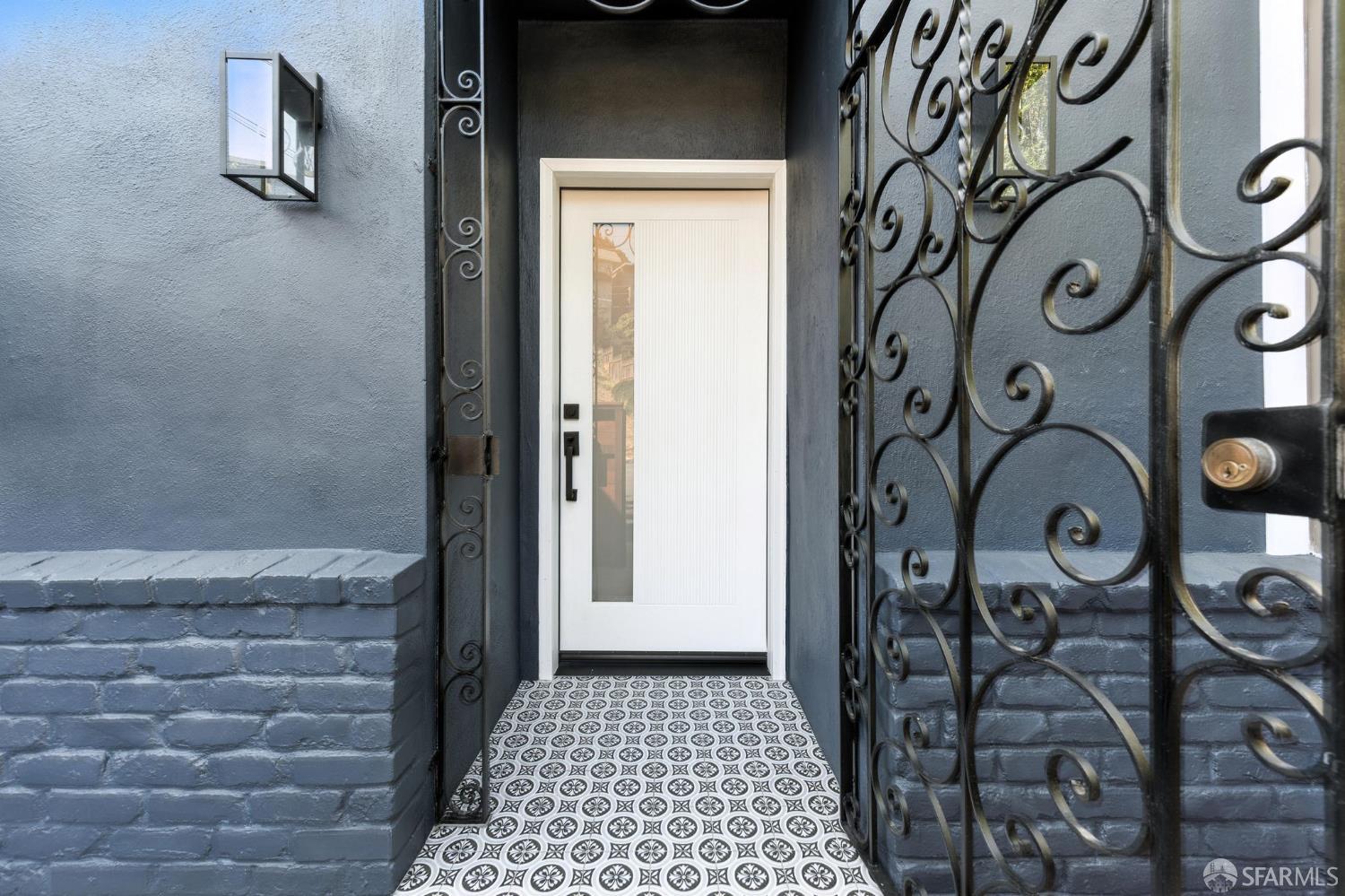 Detail Gallery Image 2 of 58 For 69 Bemis St, San Francisco,  CA 94131 - 3 Beds | 2/1 Baths