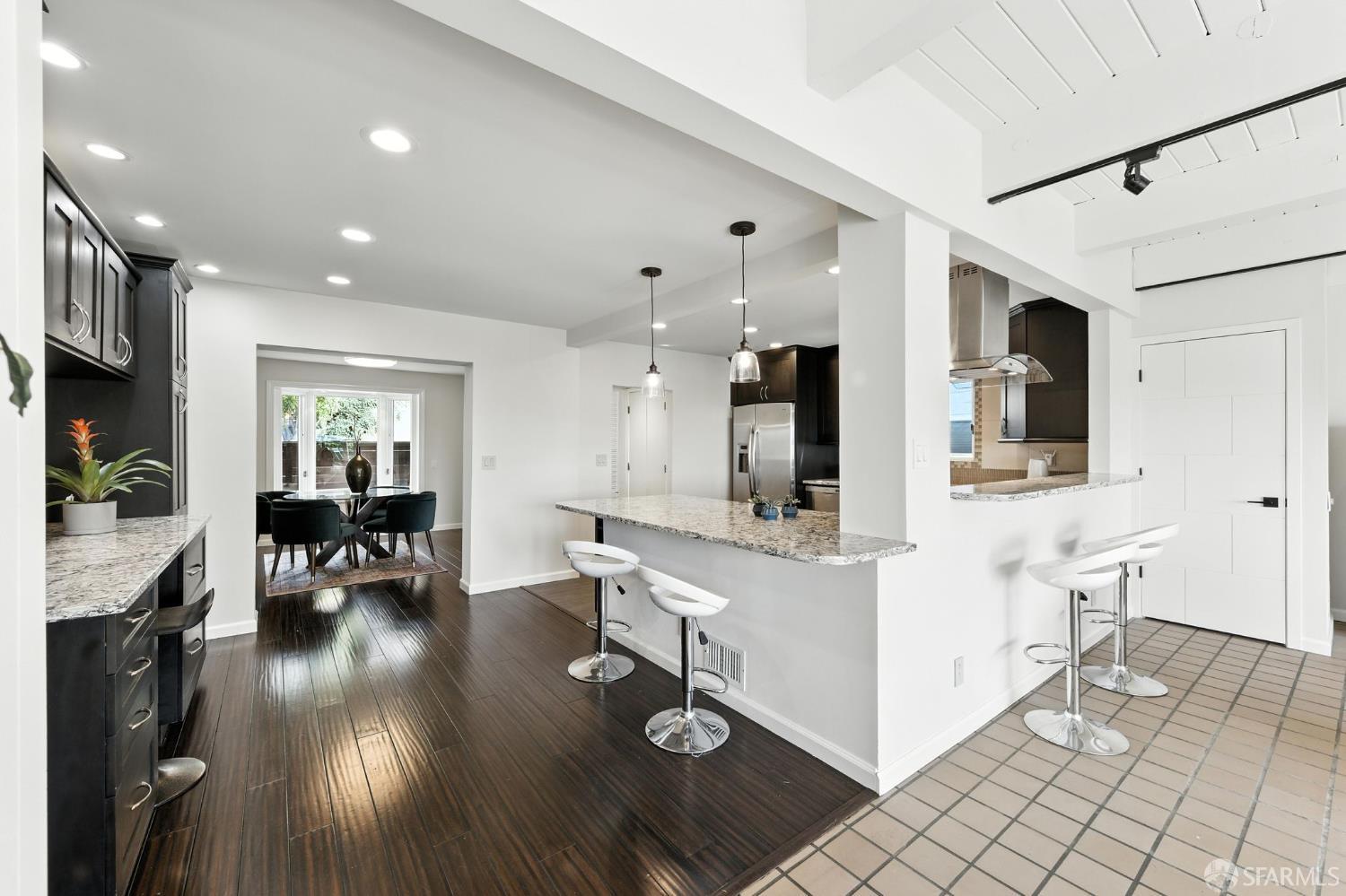 Detail Gallery Image 11 of 58 For 69 Bemis St, San Francisco,  CA 94131 - 3 Beds | 2/1 Baths