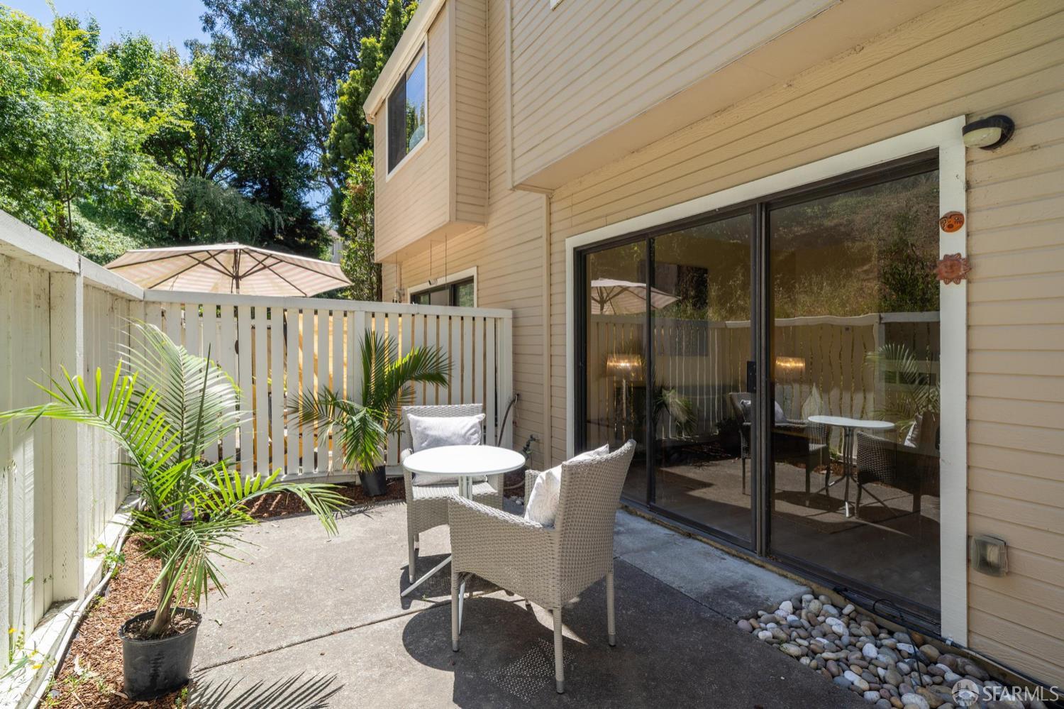 Detail Gallery Image 37 of 49 For 2536 Treeside Way, Richmond,  CA 94806 - 2 Beds | 2/1 Baths