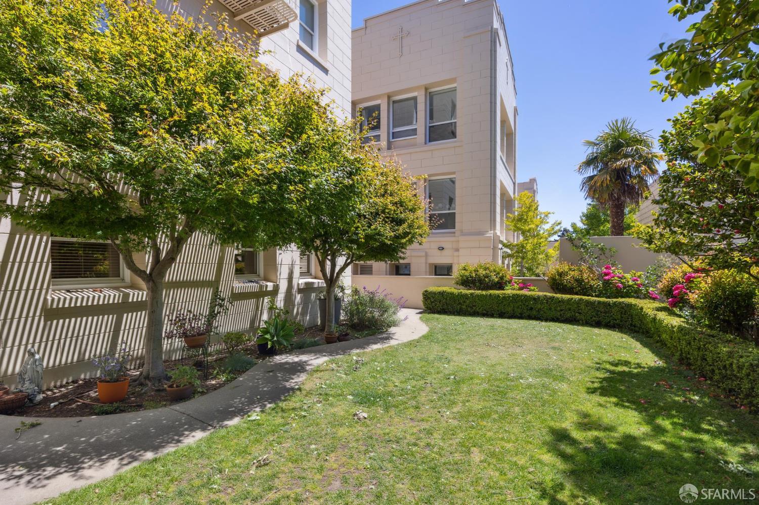 Photo #26: 425046058 Listing: Photo #26