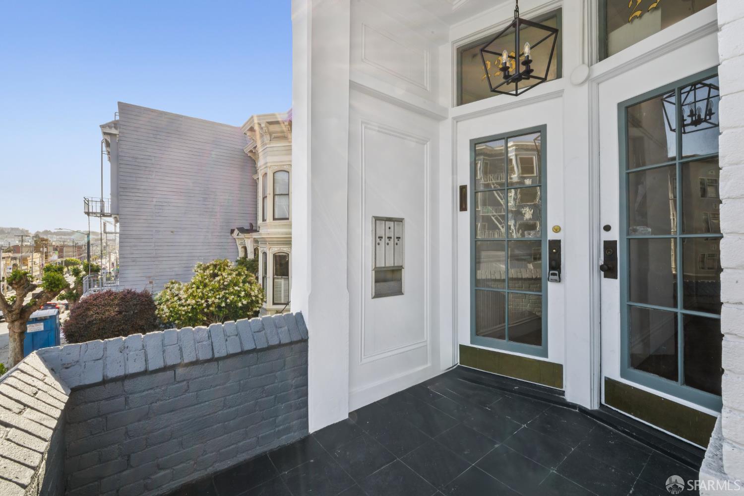 Detail Gallery Image 4 of 99 For 2332 California St, San Francisco,  CA 94115 - – Beds | – Baths