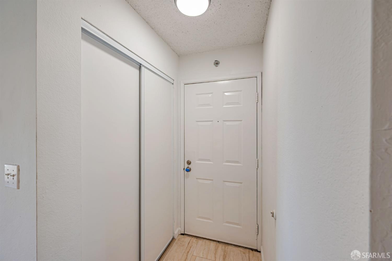 Detail Gallery Image 2 of 31 For 3550 Carter Dr #65,  South San Francisco,  CA 94080 - 2 Beds | 1/1 Baths