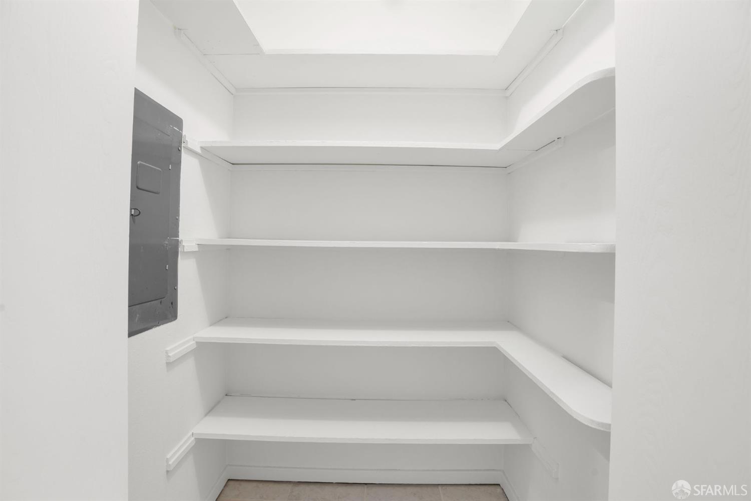 Detail Gallery Image 35 of 54 For 110 Park Rd #101,  Burlingame,  CA 94010 - 2 Beds | 2 Baths