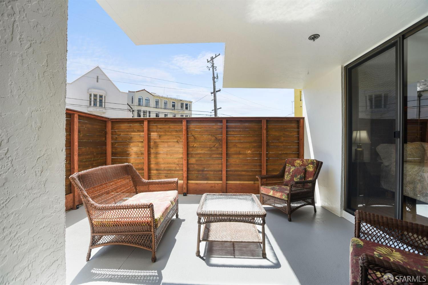 Detail Gallery Image 12 of 54 For 110 Park Rd #101,  Burlingame,  CA 94010 - 2 Beds | 2 Baths