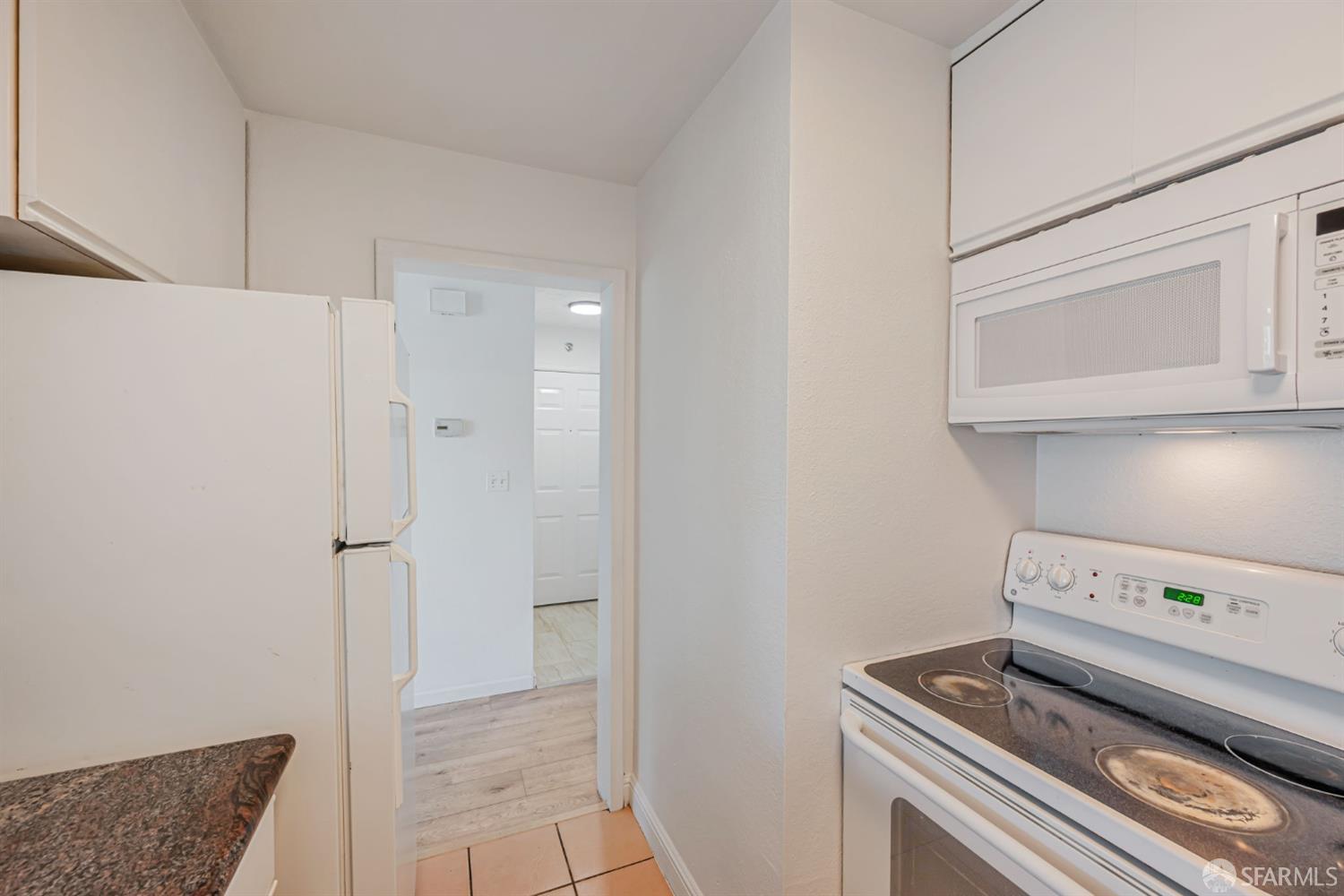 Detail Gallery Image 9 of 31 For 3550 Carter Dr #65,  South San Francisco,  CA 94080 - 2 Beds | 1/1 Baths