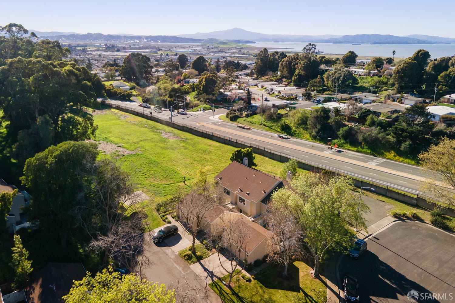 Detail Gallery Image 40 of 49 For 2536 Treeside Way, Richmond,  CA 94806 - 2 Beds | 2/1 Baths