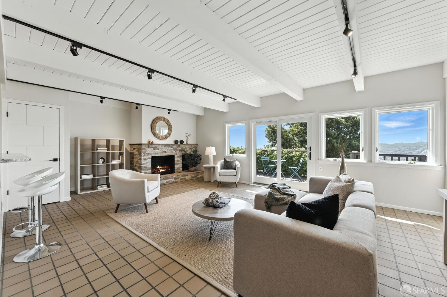 Detail Gallery Image 14 of 58 For 69 Bemis St, San Francisco,  CA 94131 - 3 Beds | 2/1 Baths