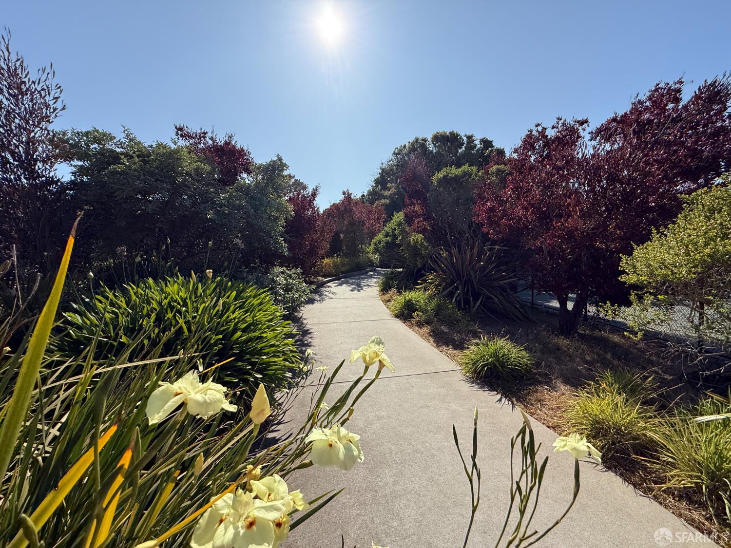Detail Gallery Image 31 of 45 For 42 Colonial Way, San Francisco,  CA 94112 - 5 Beds | 3 Baths