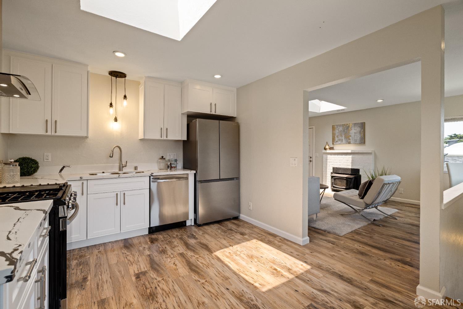 Detail Gallery Image 12 of 29 For 321 7th St, Montara,  CA 94037 - 3 Beds | 2 Baths