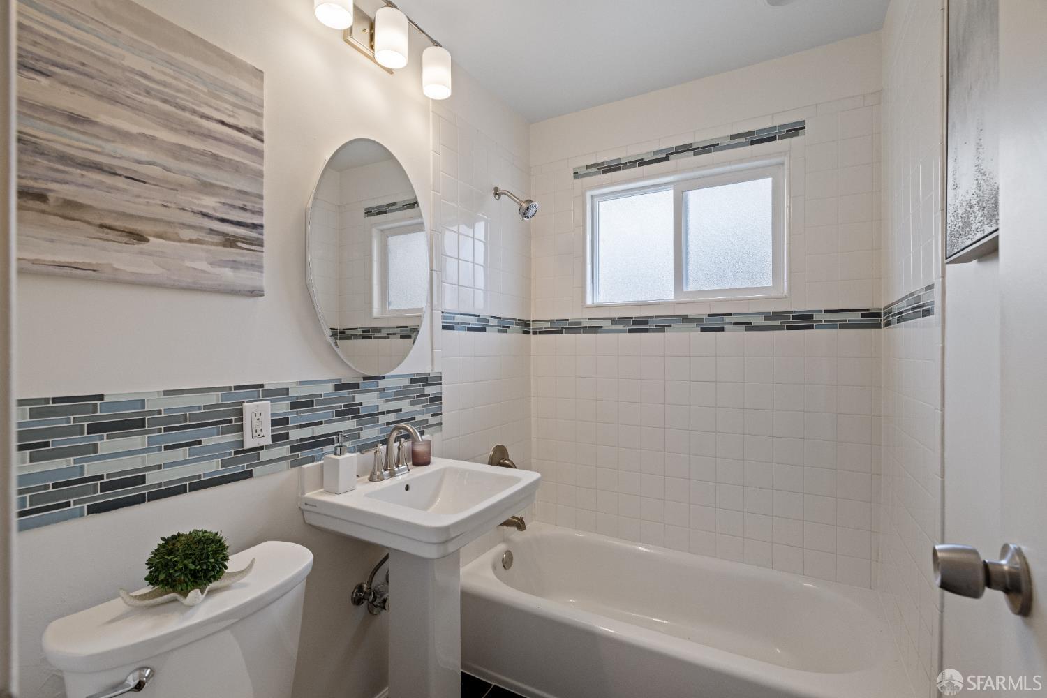 Detail Gallery Image 14 of 29 For 321 7th St, Montara,  CA 94037 - 3 Beds | 2 Baths