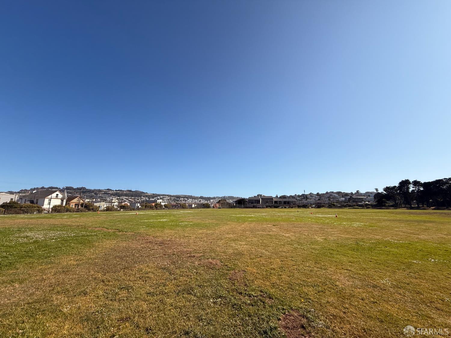 Detail Gallery Image 38 of 45 For 42 Colonial Way, San Francisco,  CA 94112 - 5 Beds | 3 Baths