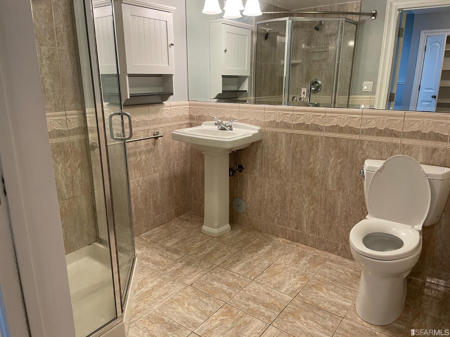 Detail Gallery Image 4 of 6 For 2836 Franklin St, San Francisco,  CA 94123 - 1 Beds | 1 Baths
