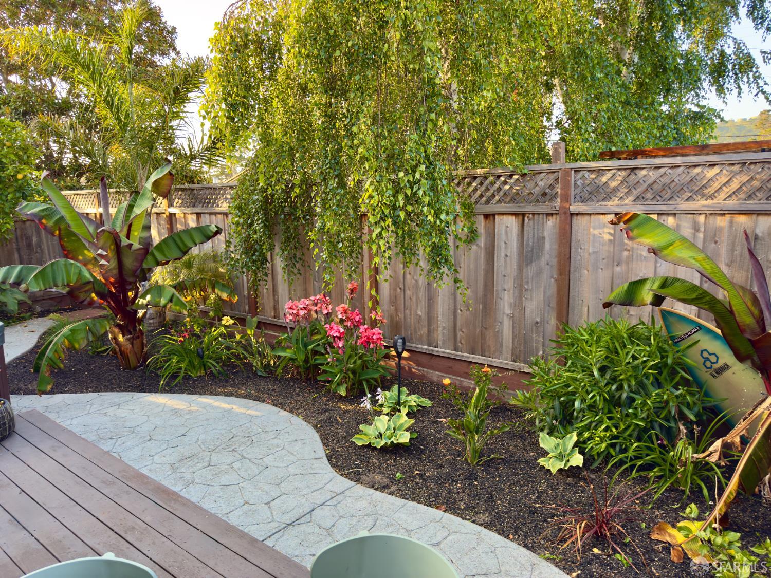 Detail Gallery Image 26 of 32 For 839 Vista Montara Cir, Pacifica,  CA 94044 - 3 Beds | 2/1 Baths