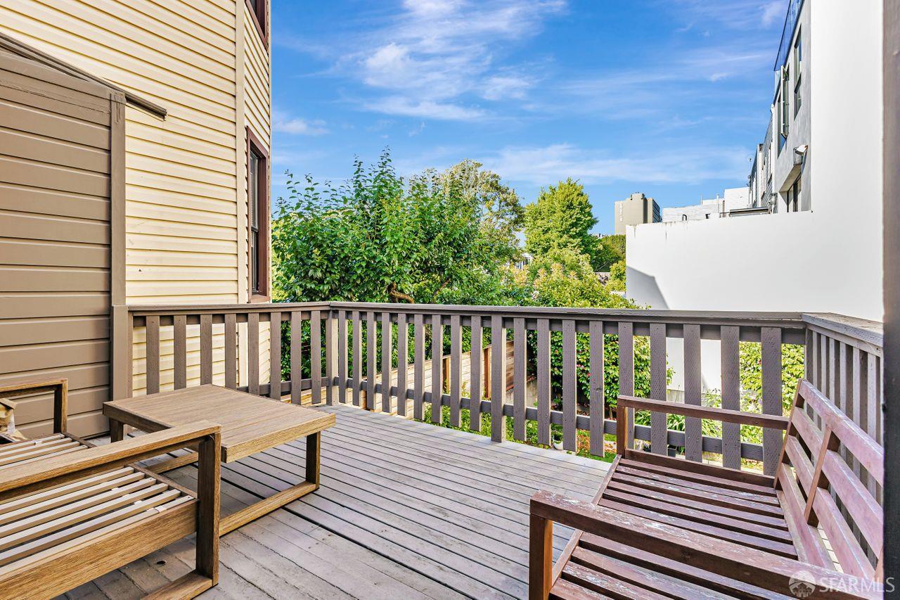 Detail Gallery Image 9 of 17 For 2916 Gough St, San Francisco,  CA 94123 - – Beds | – Baths