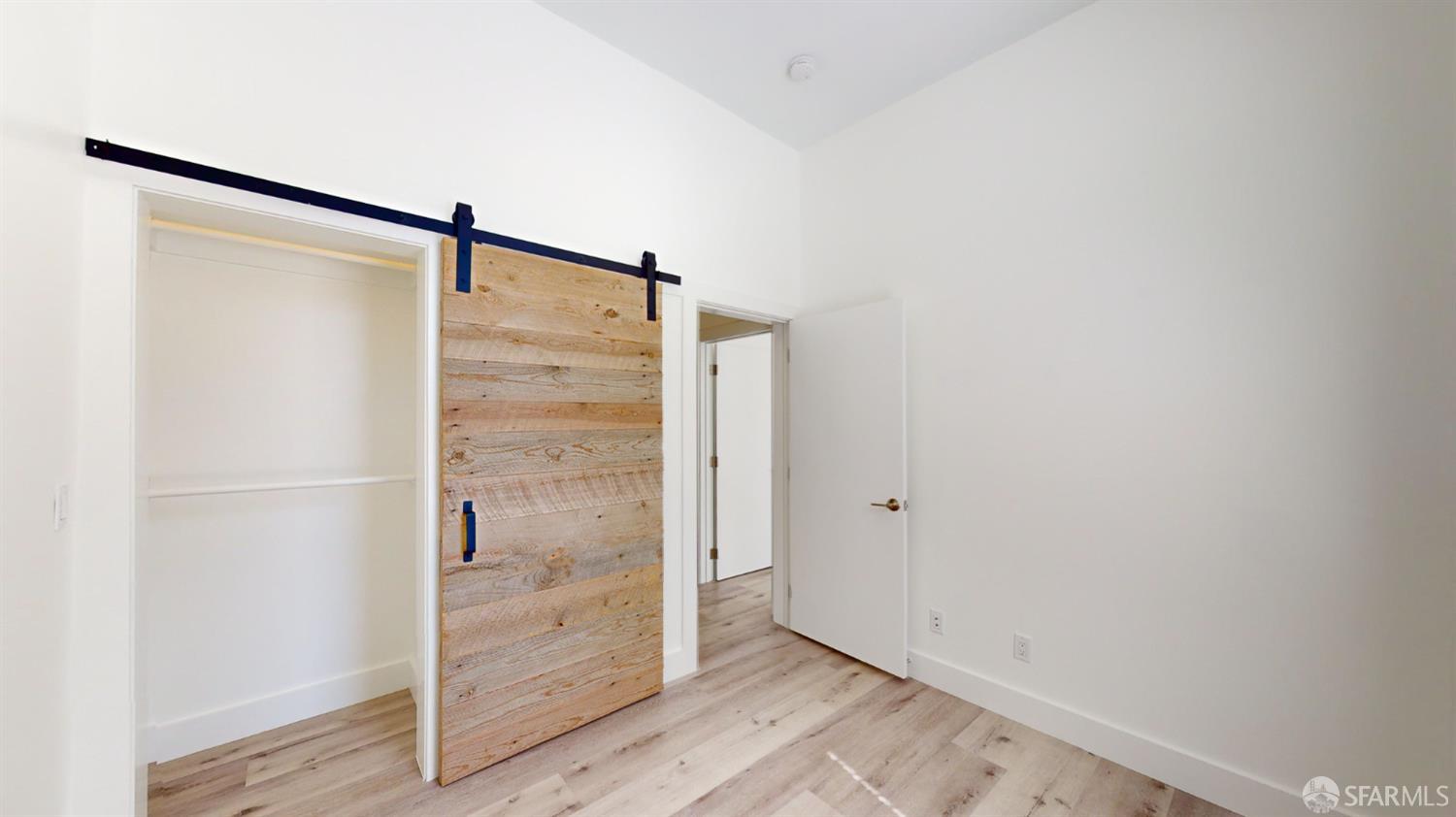 Detail Gallery Image 27 of 31 For 1 Scott St, San Francisco,  CA 94115 - – Beds | – Baths