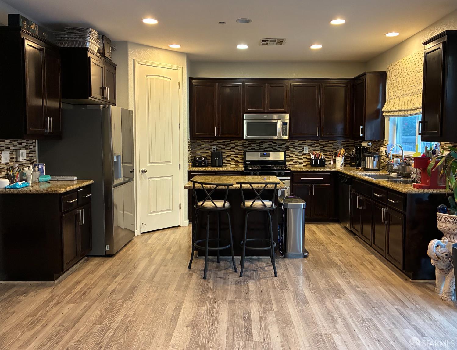 Detail Gallery Image 2 of 9 For 2312 Verona Dr, Bay Point,  CA 94565 - 4 Beds | 2/1 Baths