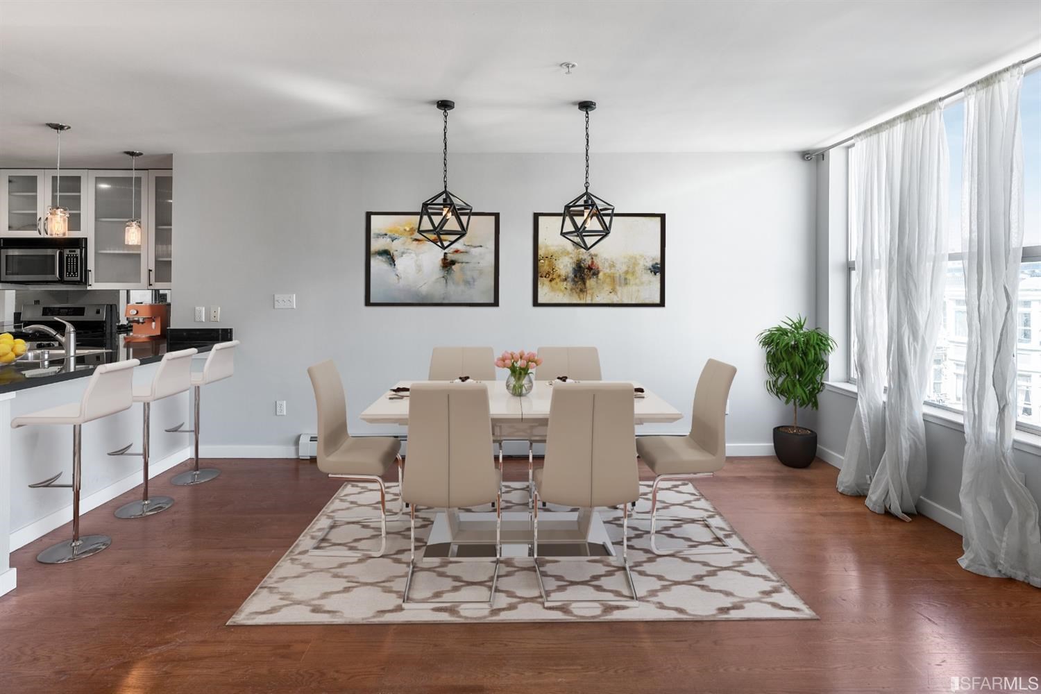 Detail Gallery Image 3 of 13 For 1720 Clay St #14,  San Francisco,  CA 94109 - 2 Beds | 2/1 Baths