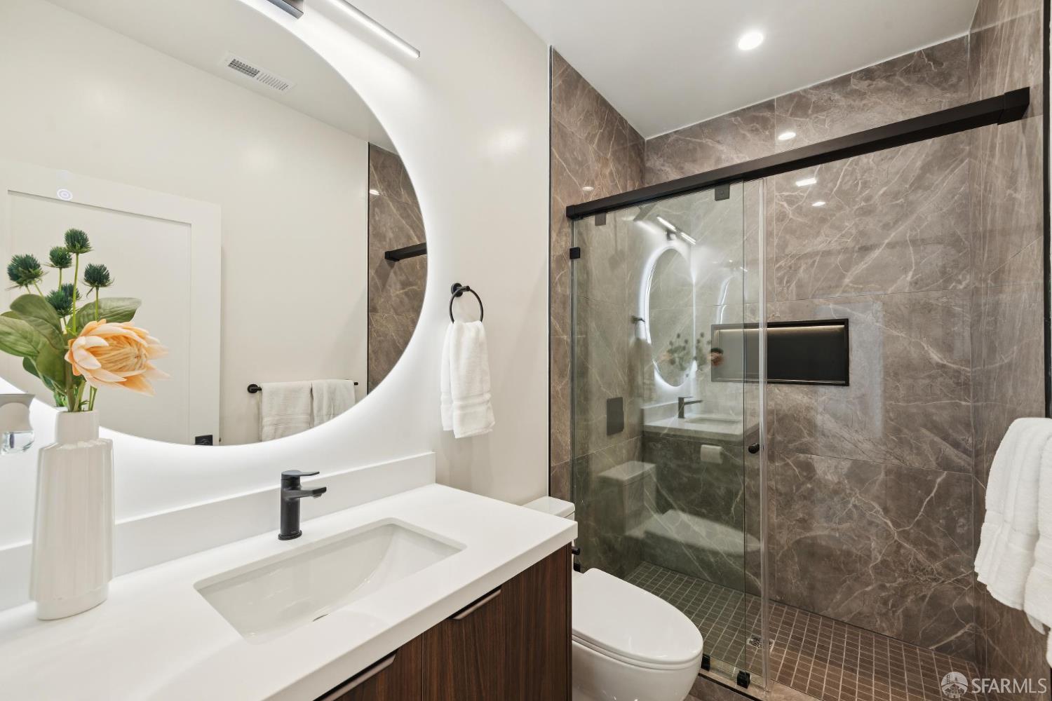 Photo #16: 425051969 Listing: Photo #16